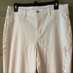American Eagle High Waist Skinny Jeggings White
